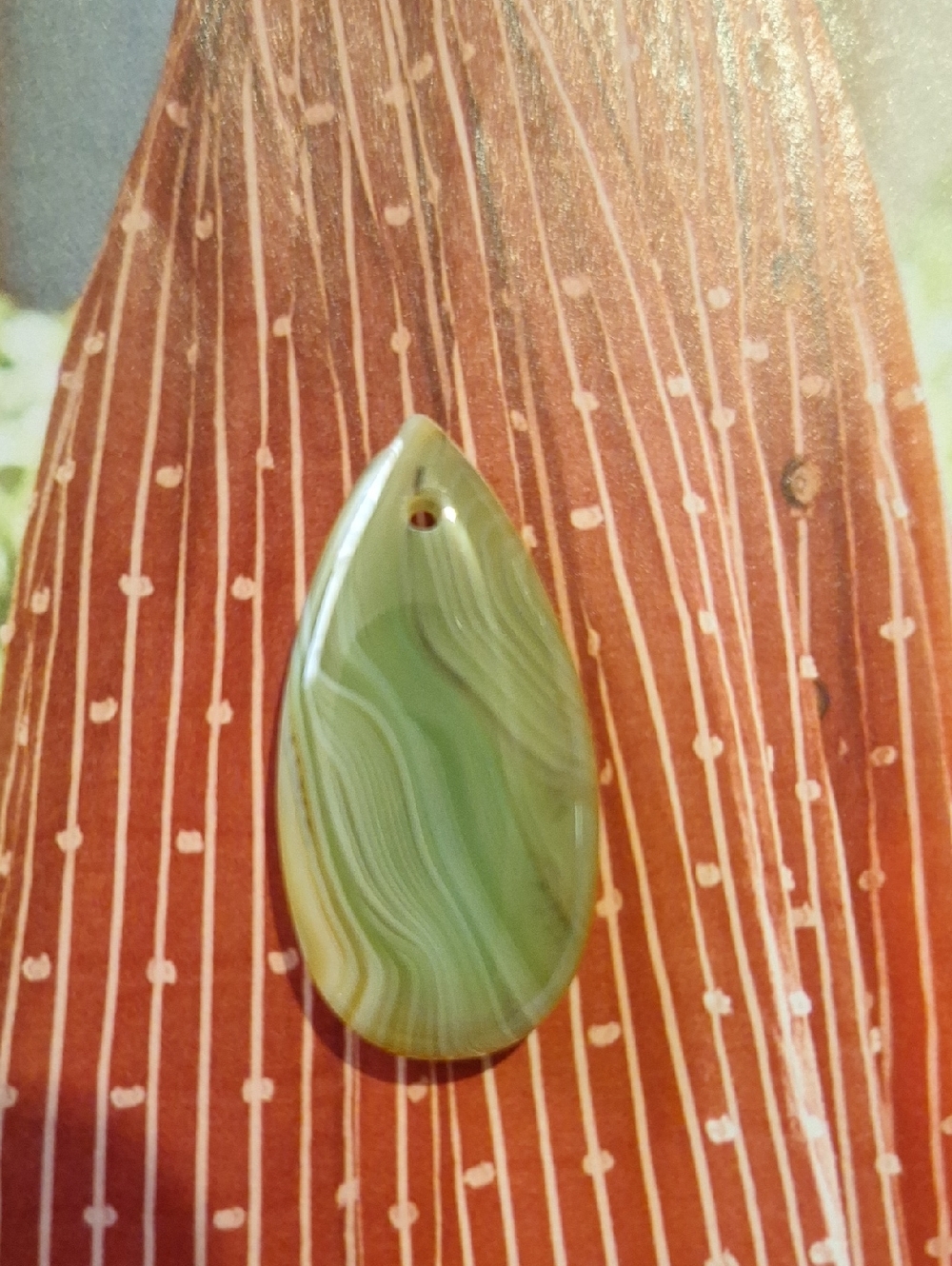 Green Agate Teardrop Pendant Necklace - Elegant Women’s Jewelry